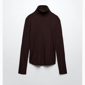 Basic extra fine knit sweater from Zara 
Size small